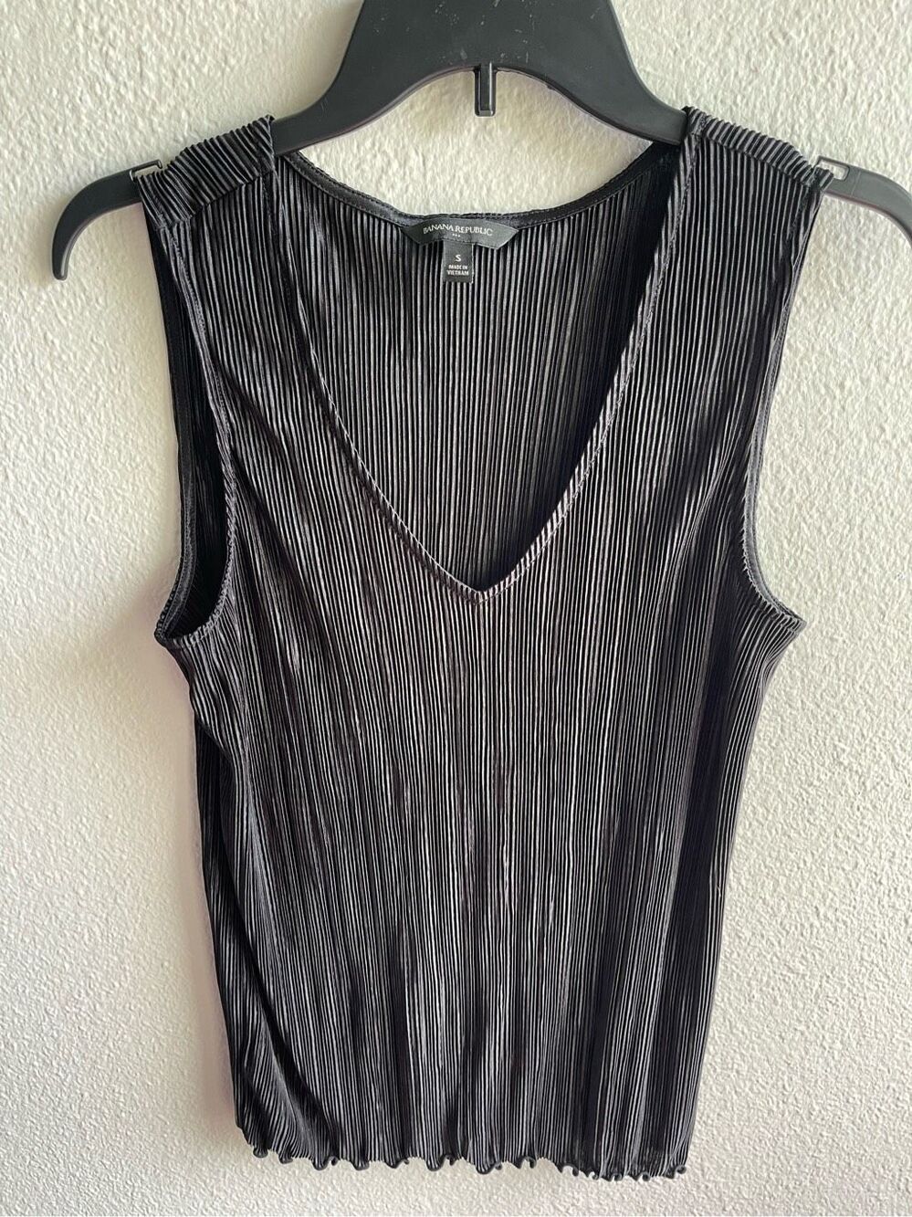 Banana Republic Sleeveless Top